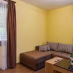 двете къщи - 2 къщи с двор и барбекю за 10 човека в село осъм Villa *