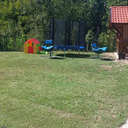 двете къщи село осъм *