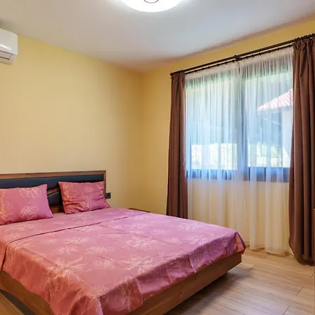 Villa двете къщи село осъм *