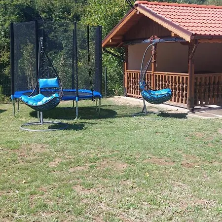двете къщи село осъм Бели Осъм