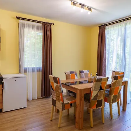 двете къщи село осъм *