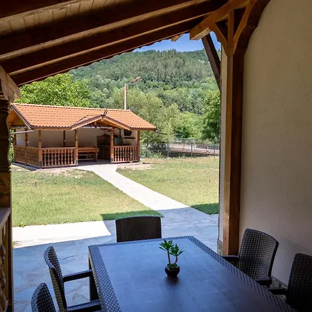 Villa двете къщи село осъм *