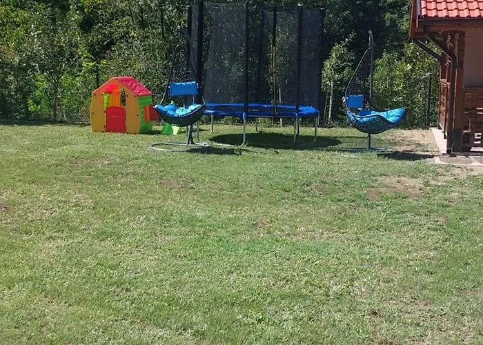 двете къщи село осъм *