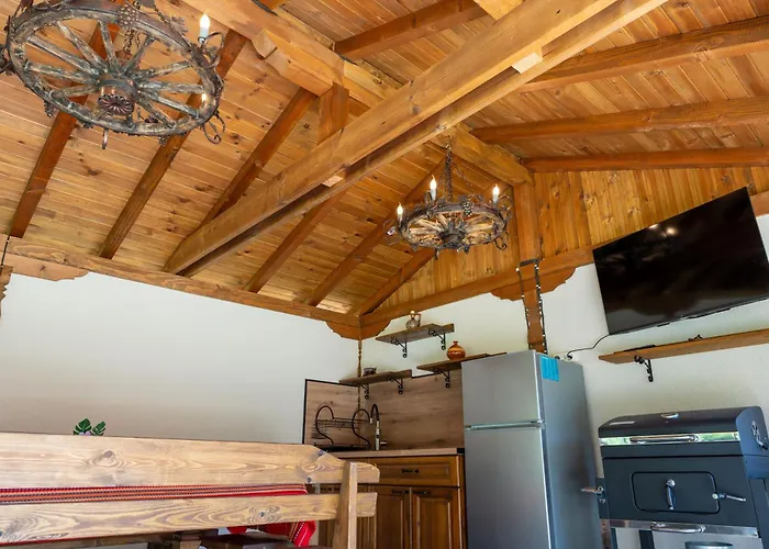 двете къщи село осъм