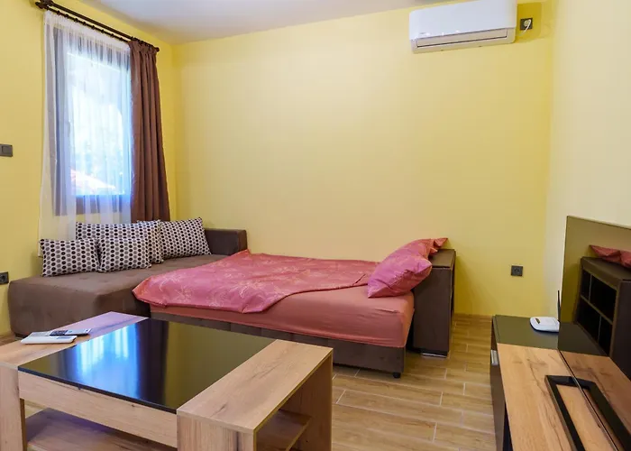 Villa двете къщи село осъм Beli Osŭm