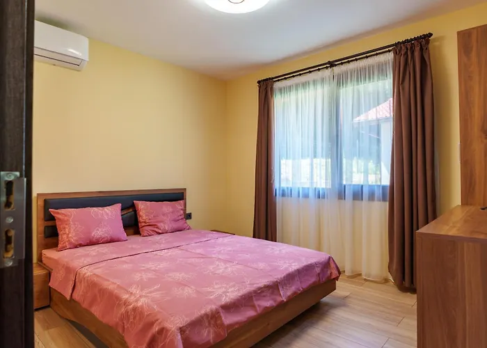 Villa двете къщи село осъм *