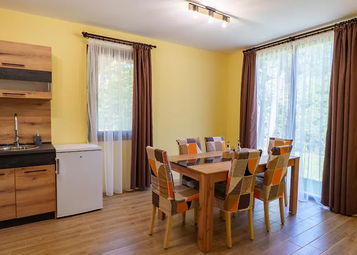 двете къщи село осъм *